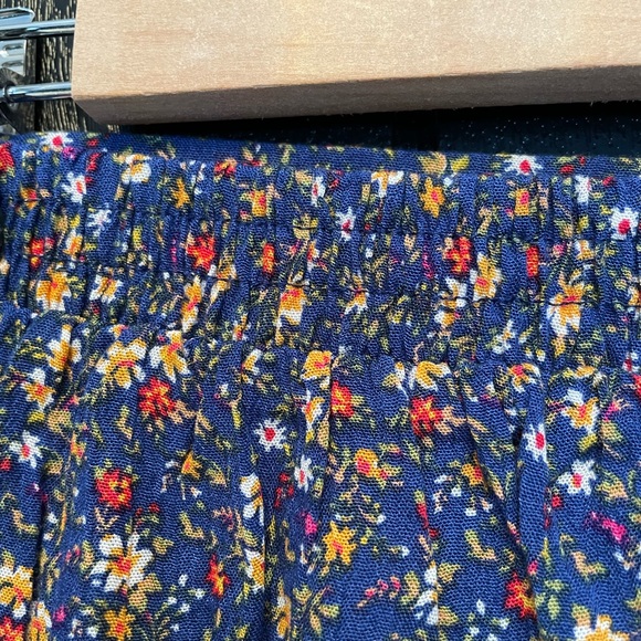 Matching Floral Short Set (Shirt & Short) - Picture 11 of 12